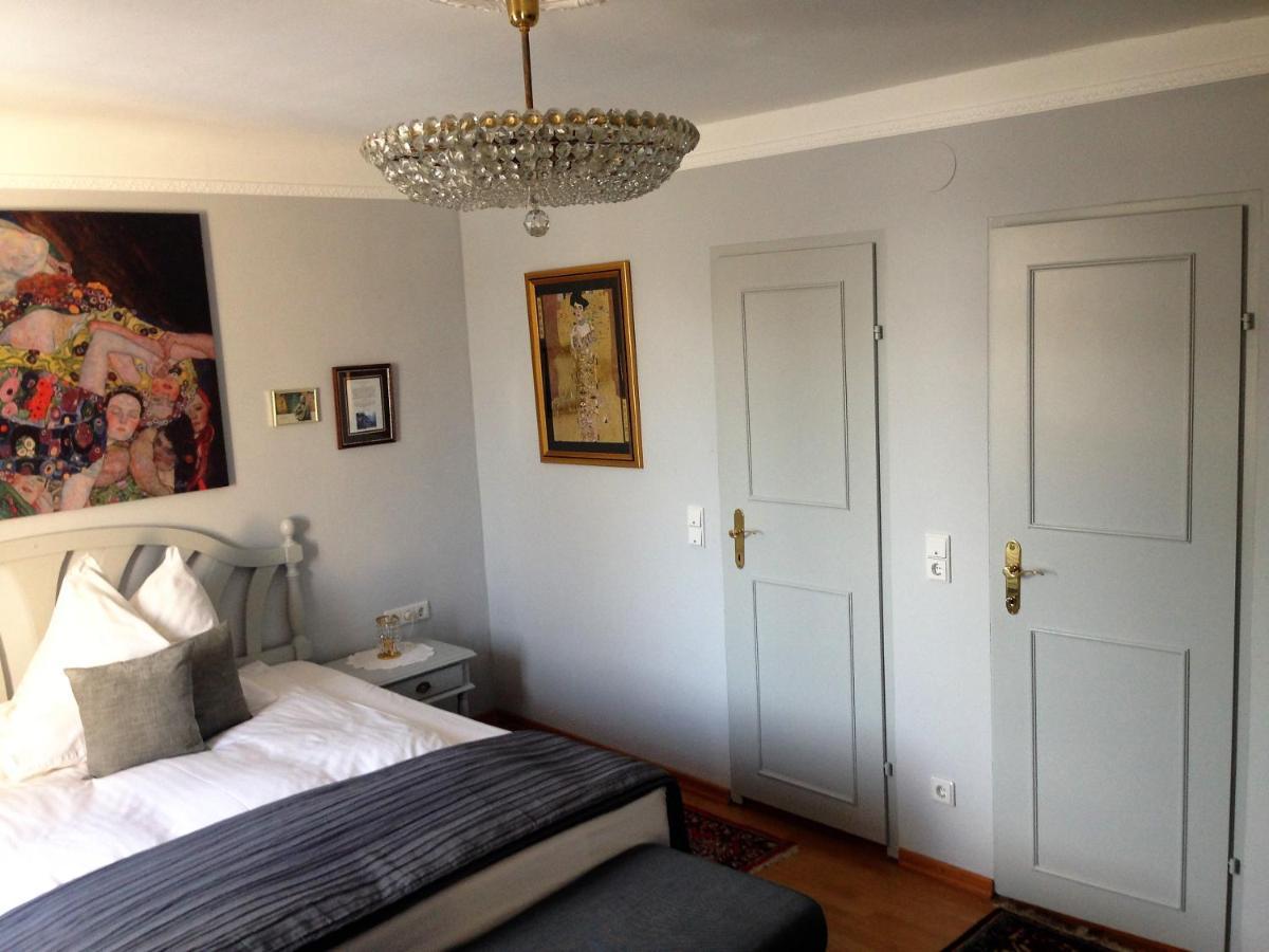Hotel Schneider-Goessl Wina Bagian luar foto
