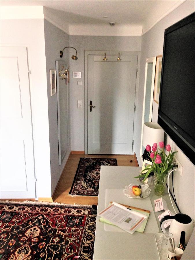 Hotel Schneider-Goessl Wina Bagian luar foto