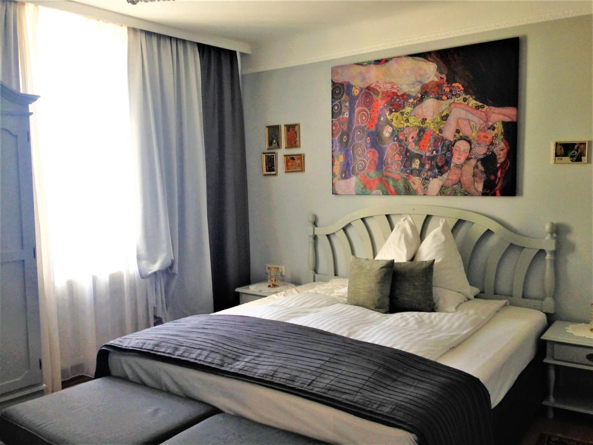 Hotel Schneider-Goessl Wina Bagian luar foto