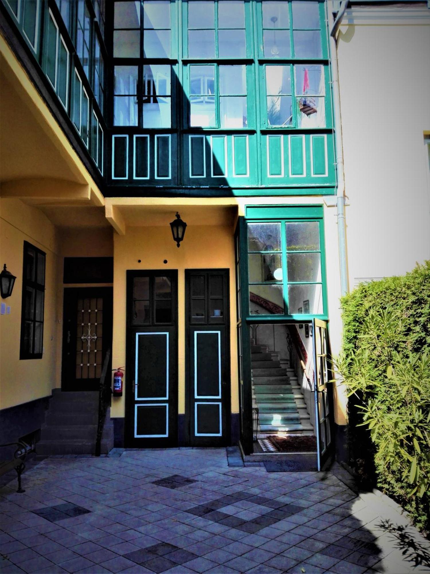 Hotel Schneider-Goessl Wina Ruang foto