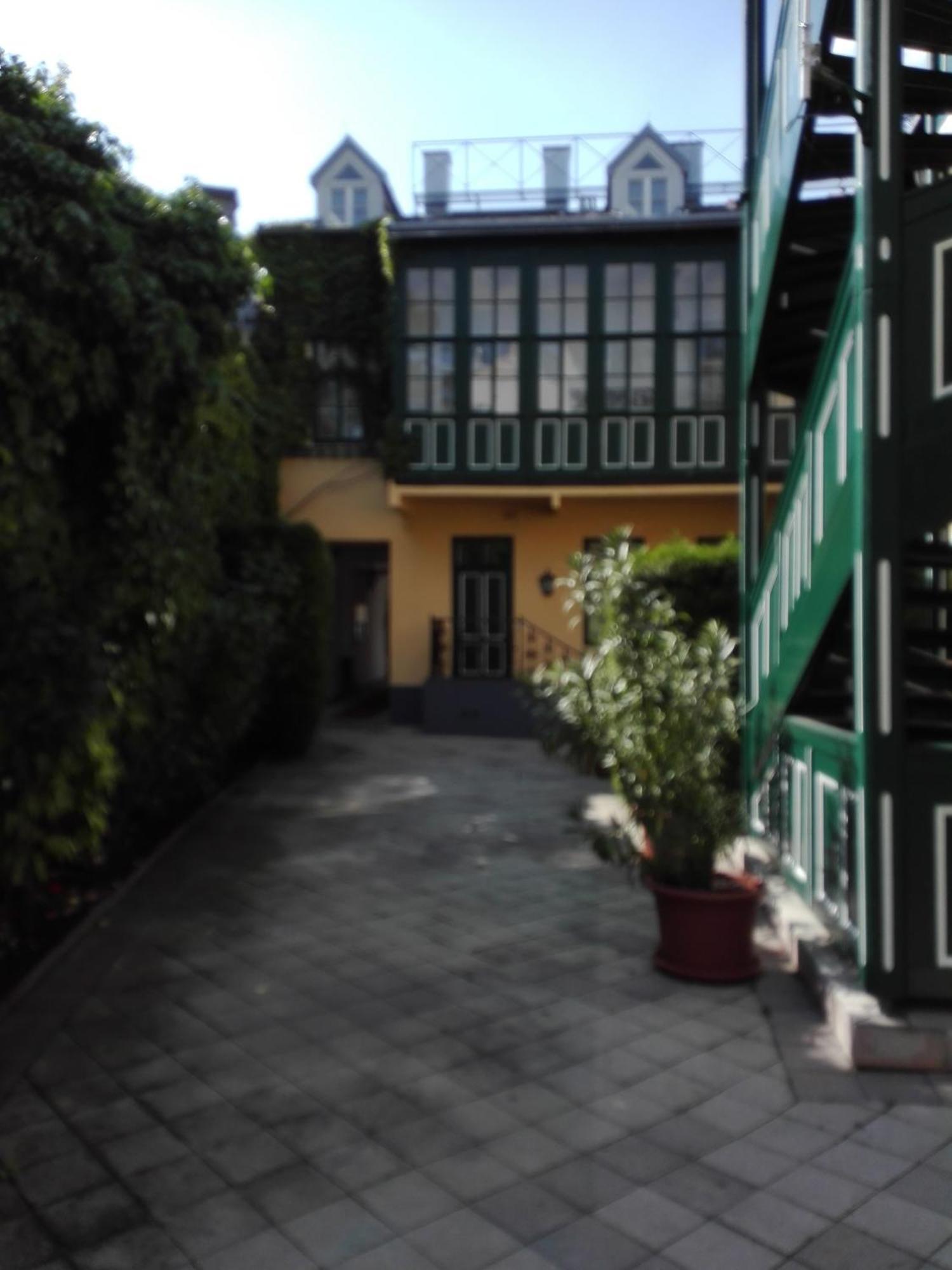Hotel Schneider-Goessl Wina Bagian luar foto