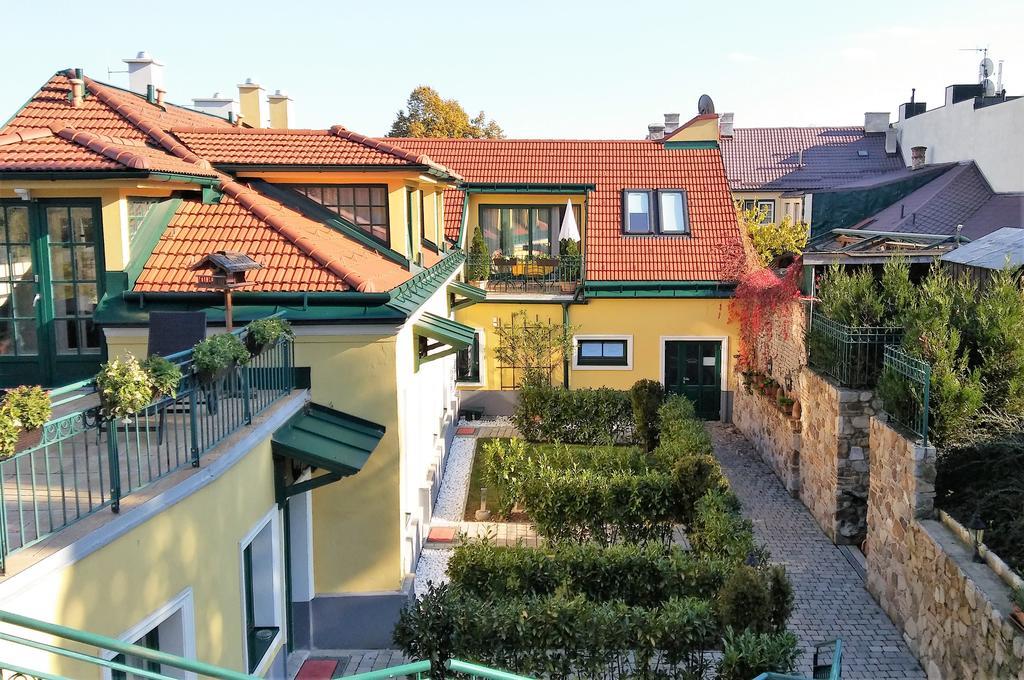 Hotel Schneider-Goessl Wina Bagian luar foto