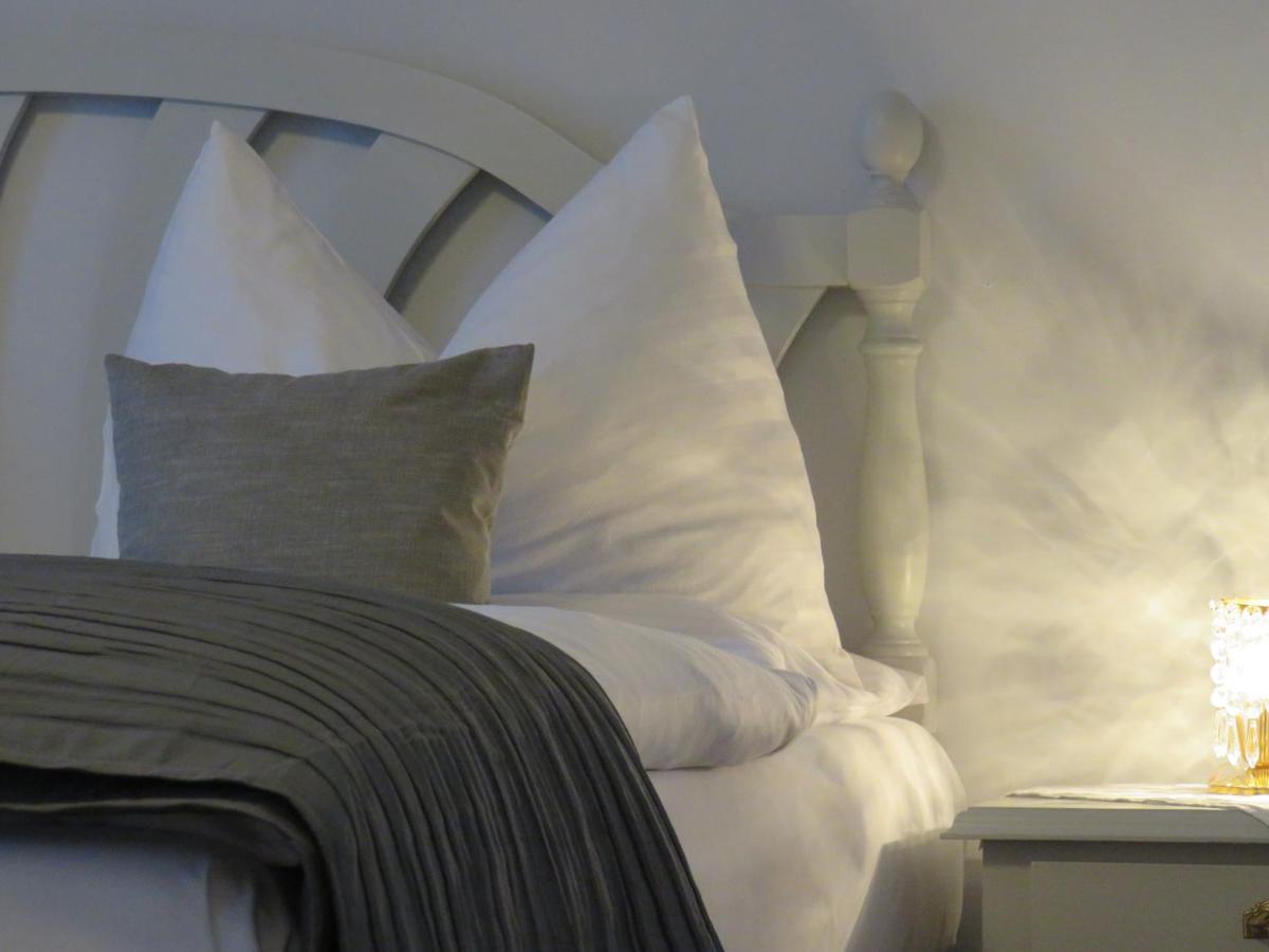 Hotel Schneider-Goessl Wina Bagian luar foto